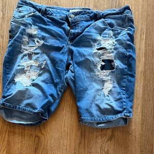 Stylish Blue Distressed Shorts
